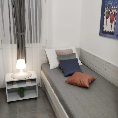 Apartment By The Sea Milna, - 21184